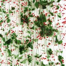 16 x 20 Bullseye Fracture Streamers Holly Berry on Clear - 90 COE